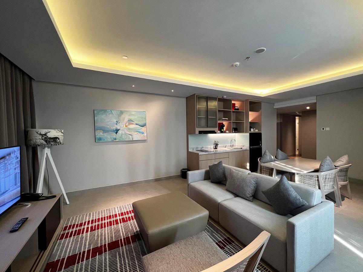 Ra Suites Simatupang Jakarta Exterior foto