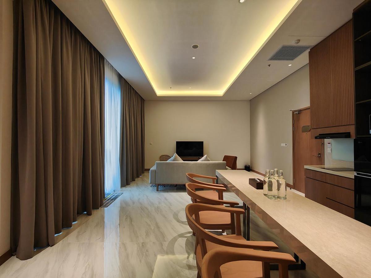 Ra Suites Simatupang Jakarta Exterior foto