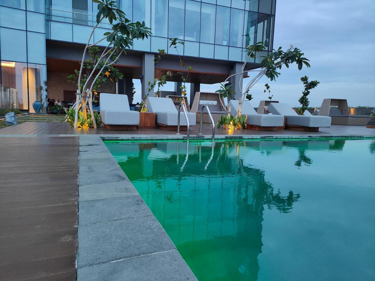 Ra Suites Simatupang Jakarta Exterior foto